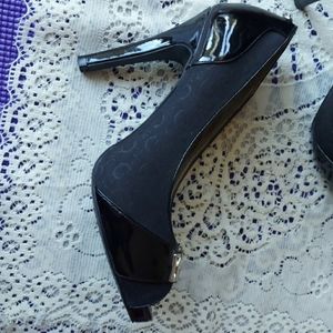 Guess heels
